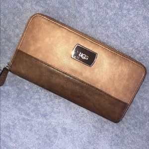 Ugg Wallet